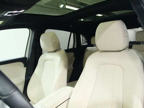 Certified 2024 Mercedes-Benz GLA 250 4MATIC image 7