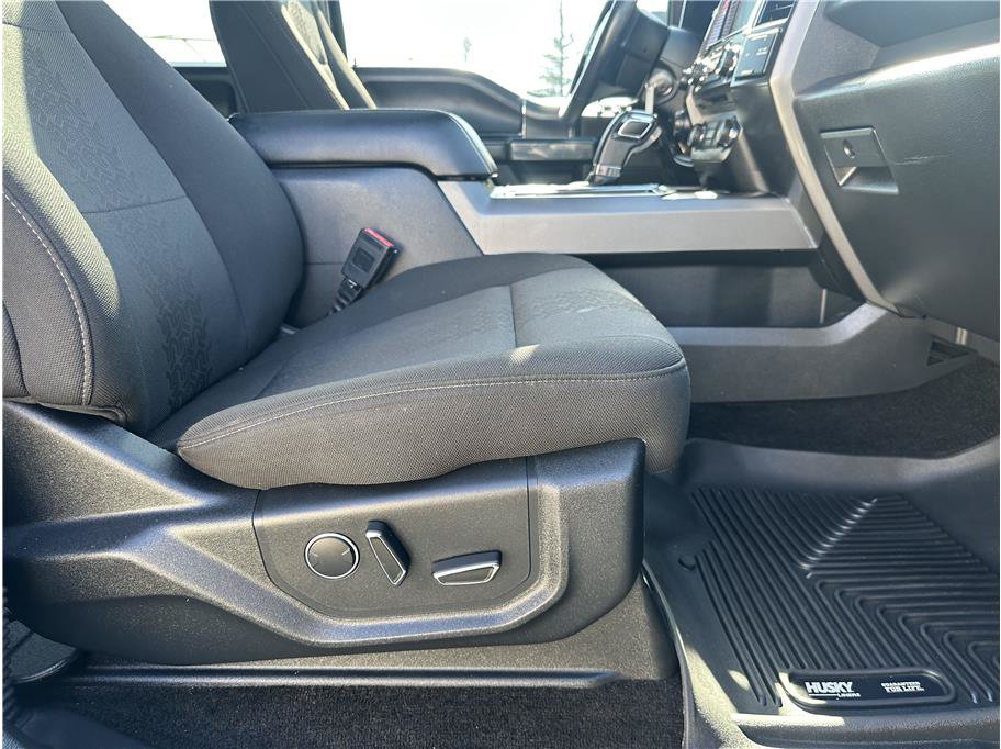 Used 2018 Ford F150 XLT w/ Equipment Group 302A Luxury AWD/4WD image 33