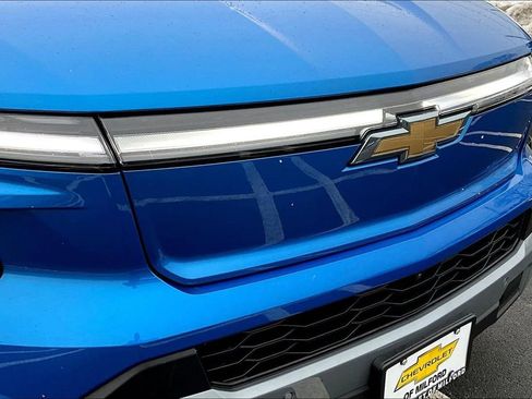 Used 2025 Chevrolet Silverado EV LT image 33