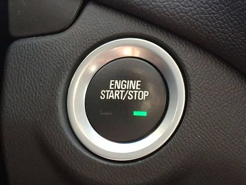 Used 2020 Chevrolet Equinox LT AWD/4WD image 22
