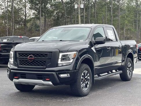 Used 2024 Nissan Titan PRO-4X w/ Off Road Protection Package image 29