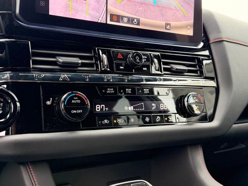 New 2026 Nissan Pathfinder SV image 28
