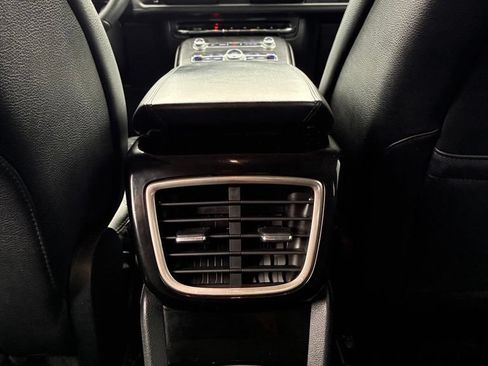 Used 2021 Lincoln Nautilus FWD image 17