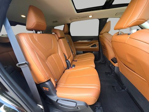 Used 2023 INFINITI QX60 Sensory w/ Vision Package AWD/4WD image 9