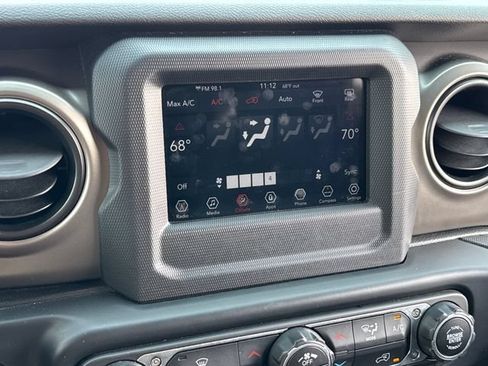 Used 2020 Jeep Wrangler Unlimited Sport AWD/4WD image 25