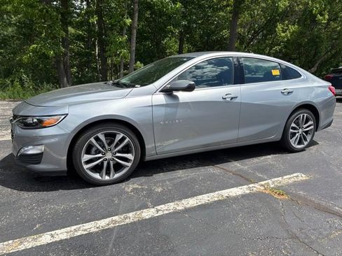 Used 2025 Chevrolet Malibu LT FWD image 7