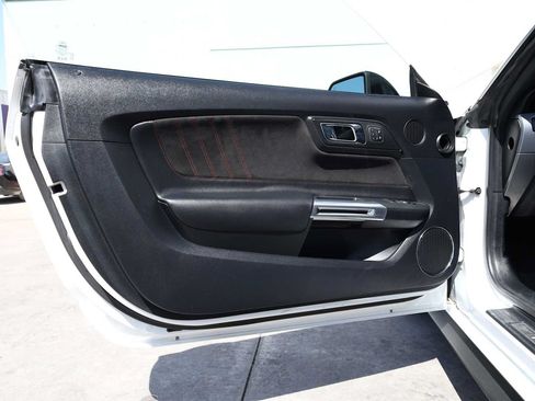 Used 2016 Ford Mustang GT Premium w/ Equipment Group 401A RWD image 39