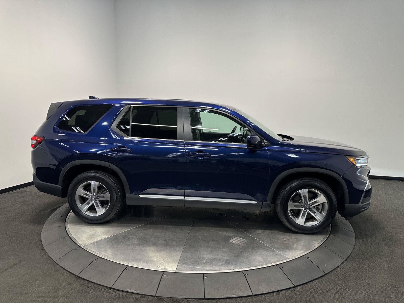 Certified 2025 Honda Pilot EX-L image 8