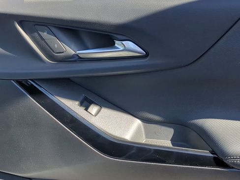 Used 2025 Chevrolet Equinox LT image 35