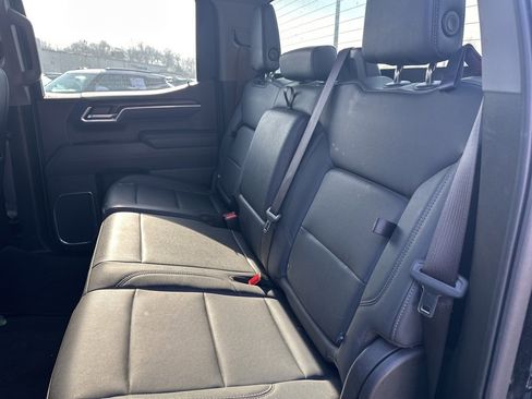 Used 2025 GMC Sierra 1500 SLT image 11