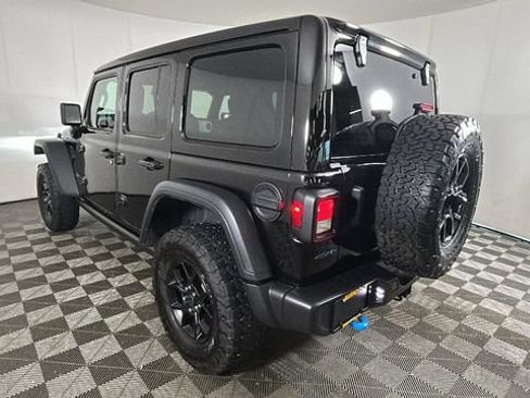 Used 2024 Jeep Wrangler Unlimited AWD/4WD image 4