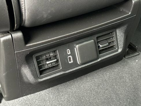 Used 2022 GMC Sierra 1500 SLT image 15