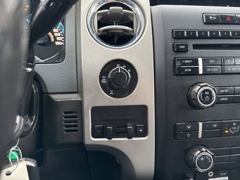 Used 2012 Ford F150 XLT w/ XLT Chrome Pkg image 32