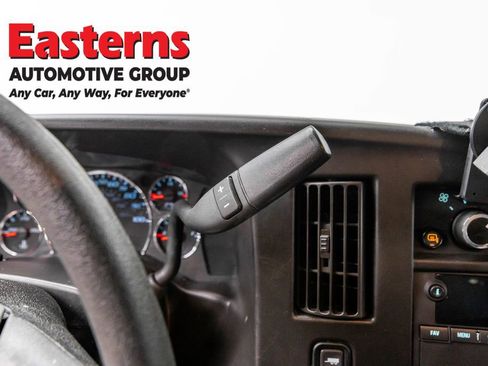 Used 2021 Chevrolet Express 2500 RWD image 12