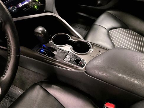 Used 2023 Toyota Camry SE w/ Cold Weather Package AWD/4WD image 17