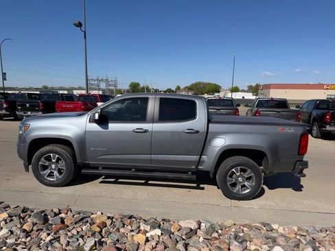 Used 2018 Chevrolet Colorado Z71 AWD/4WD image 4