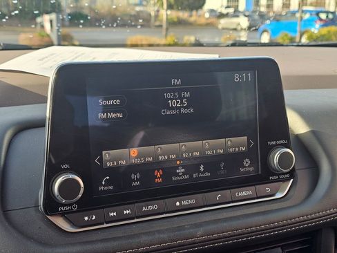 Used 2023 Nissan Rogue SV image 22