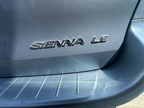 Used 2005 Toyota Sienna LE w/ LE Pkg 3 FWD image 23