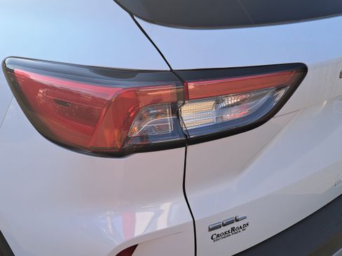 Used 2022 Ford Escape SEL w/ Technology Package FWD image 34