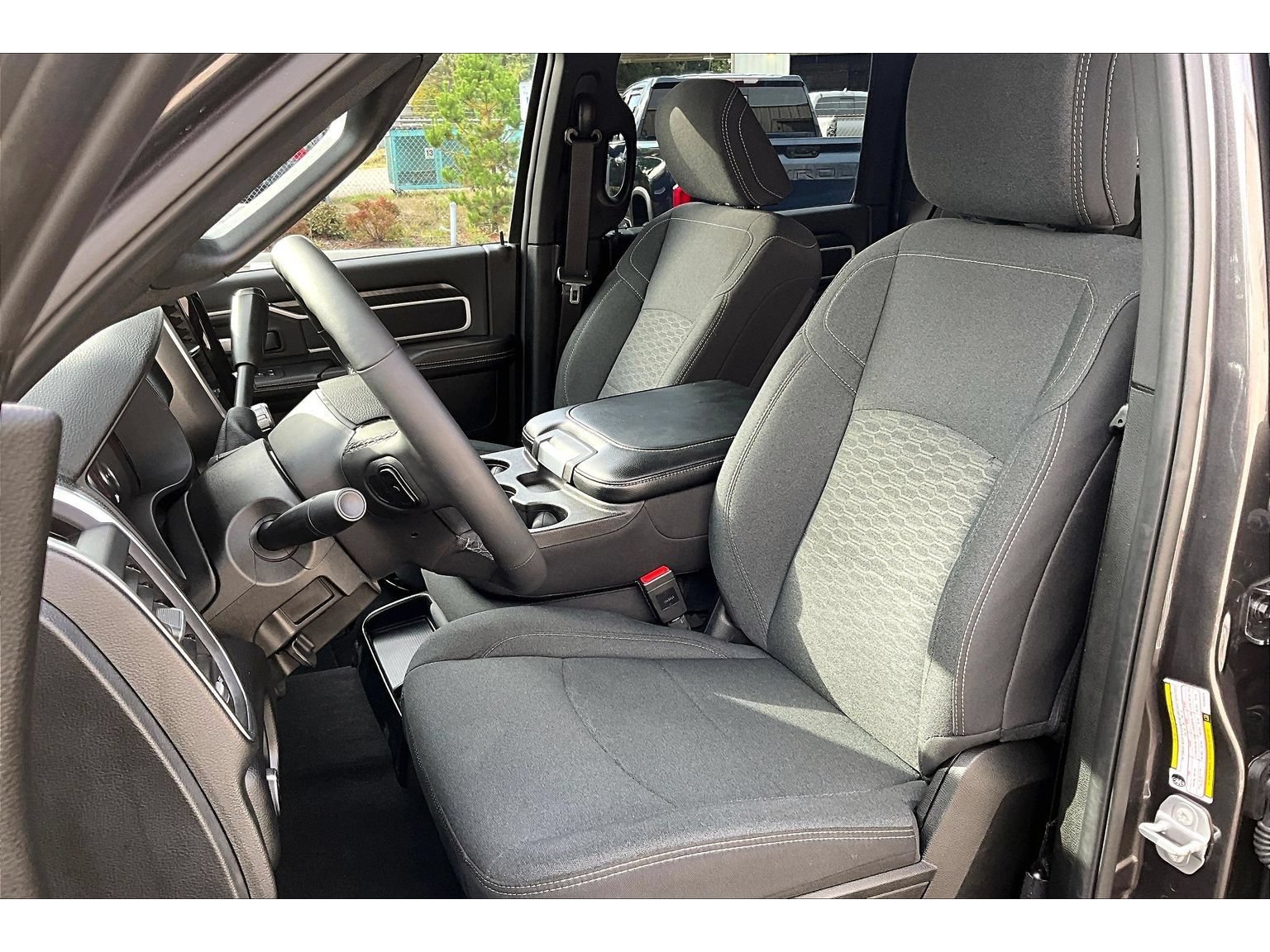 Used 2025 RAM 2500 Big Horn AWD/4WD image 24