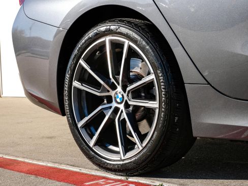 Used 2022 BMW 330i Sedan w/ Driving Assistance Package image 46