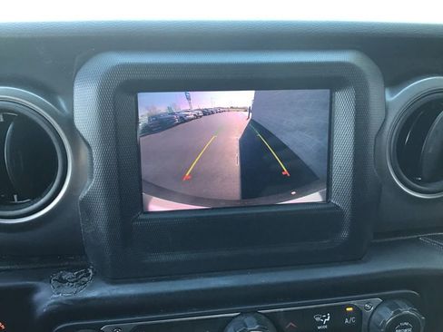 Used 2021 Jeep Wrangler Unlimited Sport AWD/4WD image 22