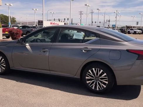 Used 2026 Nissan Altima 2.5 SV FWD image 7