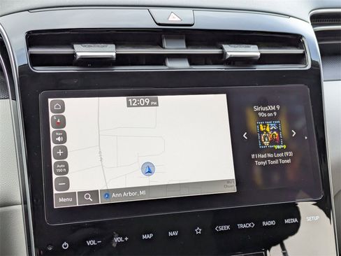 Used 2024 Hyundai Tucson Blue image 27