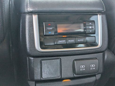 Used 2022 Subaru Ascent Onyx Edition image 27