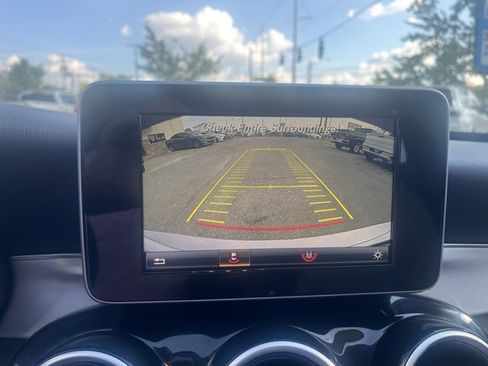 Used 2016 Mercedes-Benz C 300 4MATIC Sedan image 23