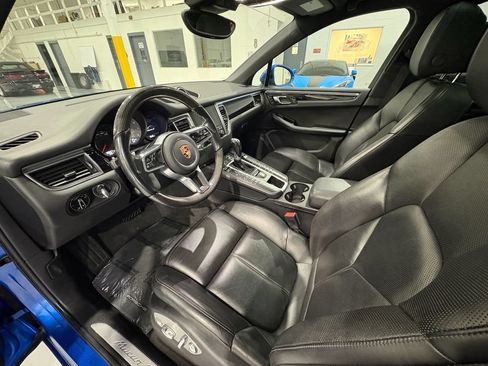 Used 2017 Porsche Macan S AWD/4WD image 10