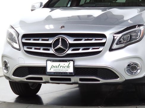 Used 2020 Mercedes-Benz GLA 250 4MATIC image 3
