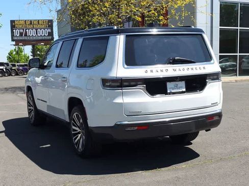 Used 2022 Jeep Grand Wagoneer Series III w/ Rear Seat Video Group 1 AWD/4WD image 7