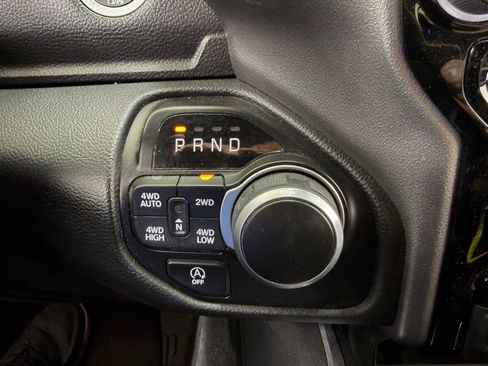 Used 2023 RAM 1500 Big Horn AWD/4WD image 25