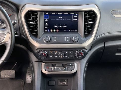 Used 2023 GMC Acadia Denali image 15