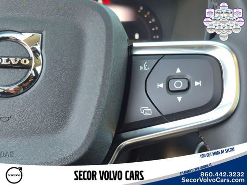 Certified 2023 Volvo XC40 B5 Plus w/ Protection Package Premier AWD/4WD image 21