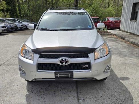 Used 2009 Toyota RAV4 Limited image 8