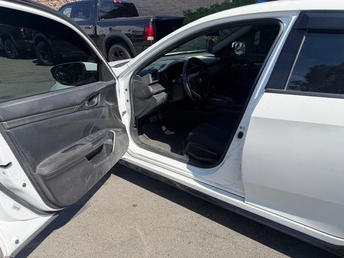 Used 2018 Honda Civic Sport image 17