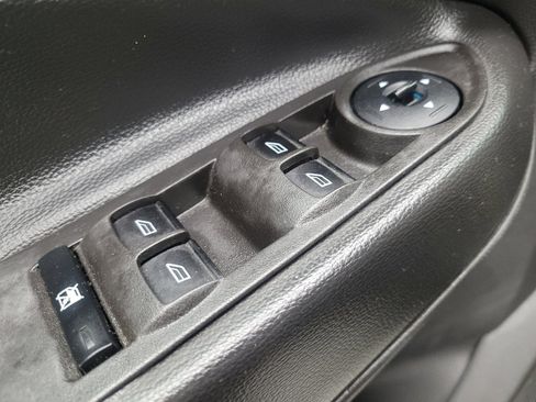 Used 2018 Ford Escape S FWD image 27