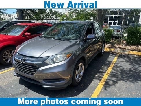 Used 2018 Honda HR-V LX image 1