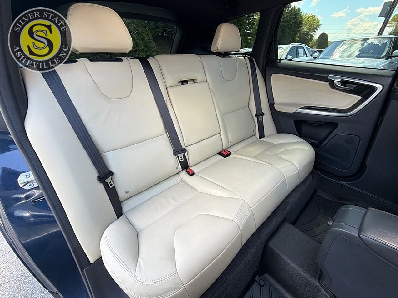 Used 2015 Volvo XC60 T6 Platinum FWD image 19