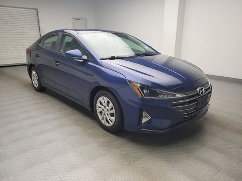 Used 2020 Hyundai Elantra SE FWD image 13