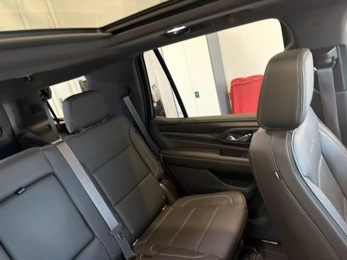 Used 2021 GMC Yukon Denali w/ Denali Premium Package AWD/4WD image 50