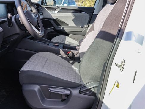 New 2025 Volkswagen Tiguan S image 6