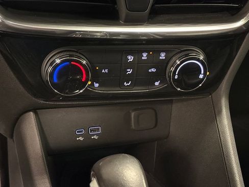 Used 2024 Buick Encore GX Sport Touring w/ Comfort Package image 36