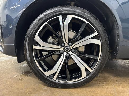 Certified 2023 Volvo XC60 B5 Ultimate AWD/4WD image 33