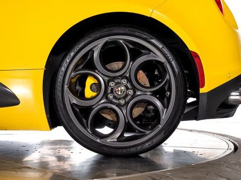 Used 2016 Alfa Romeo 4C Spider w/ Spider Track Package 4 RWD image 13
