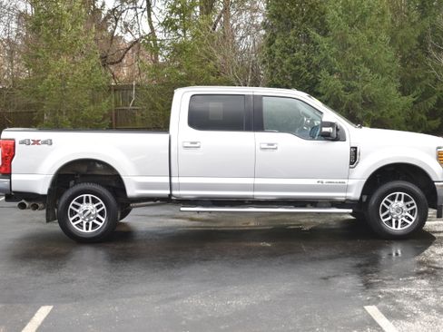 Used 2018 Ford F250 Lariat image 9
