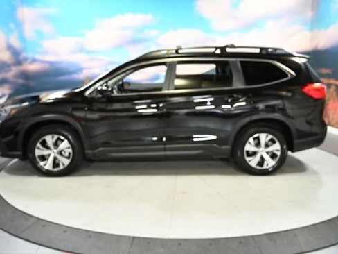Used 2025 Subaru Ascent Premium image 5