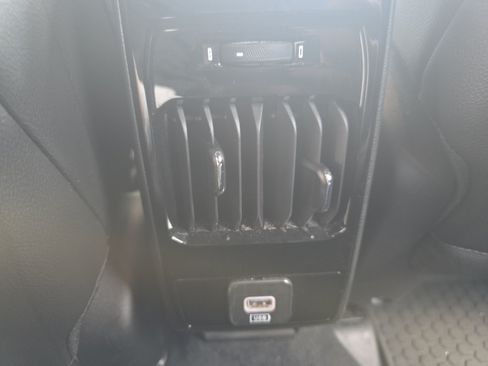 Used 2025 Jeep Compass Trailhawk AWD/4WD image 27